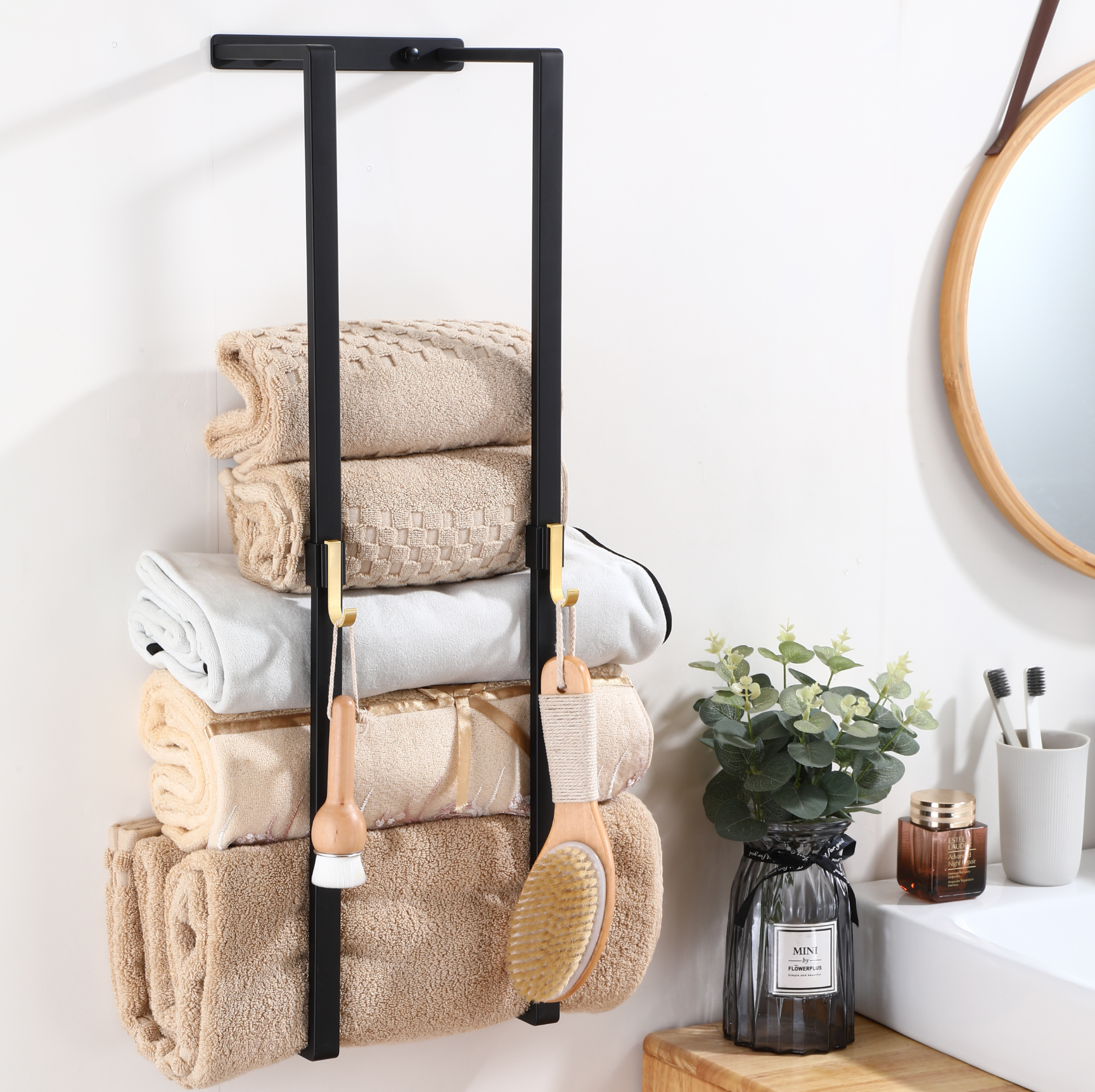 Stylischer Handtuchhalter mit Haken – platzsparend und modern